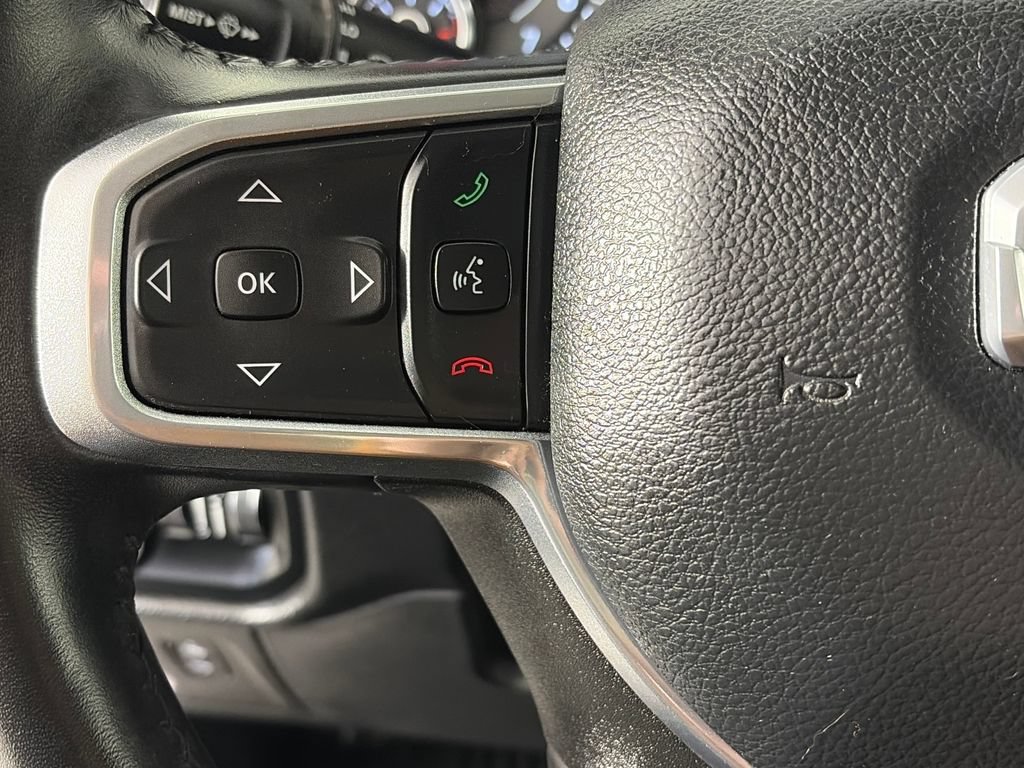 Used 2022 RAM 1500 Laramie AWD/4WD image 17
