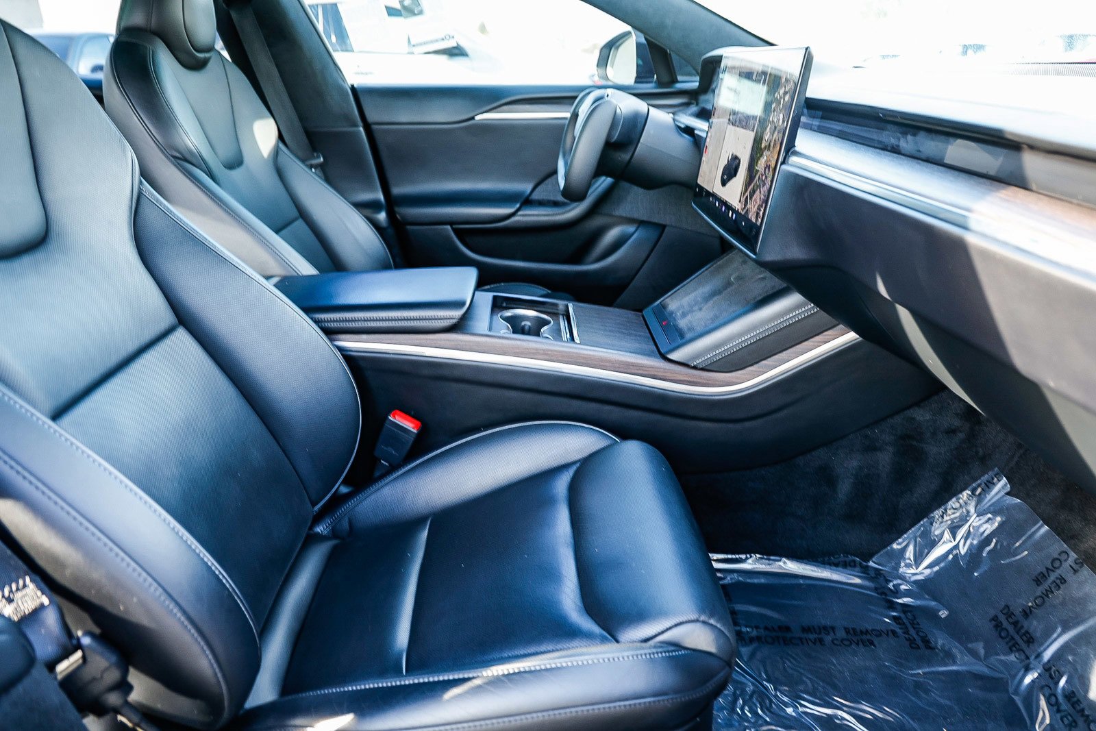 Used 2021 Tesla Model S Plaid image 17