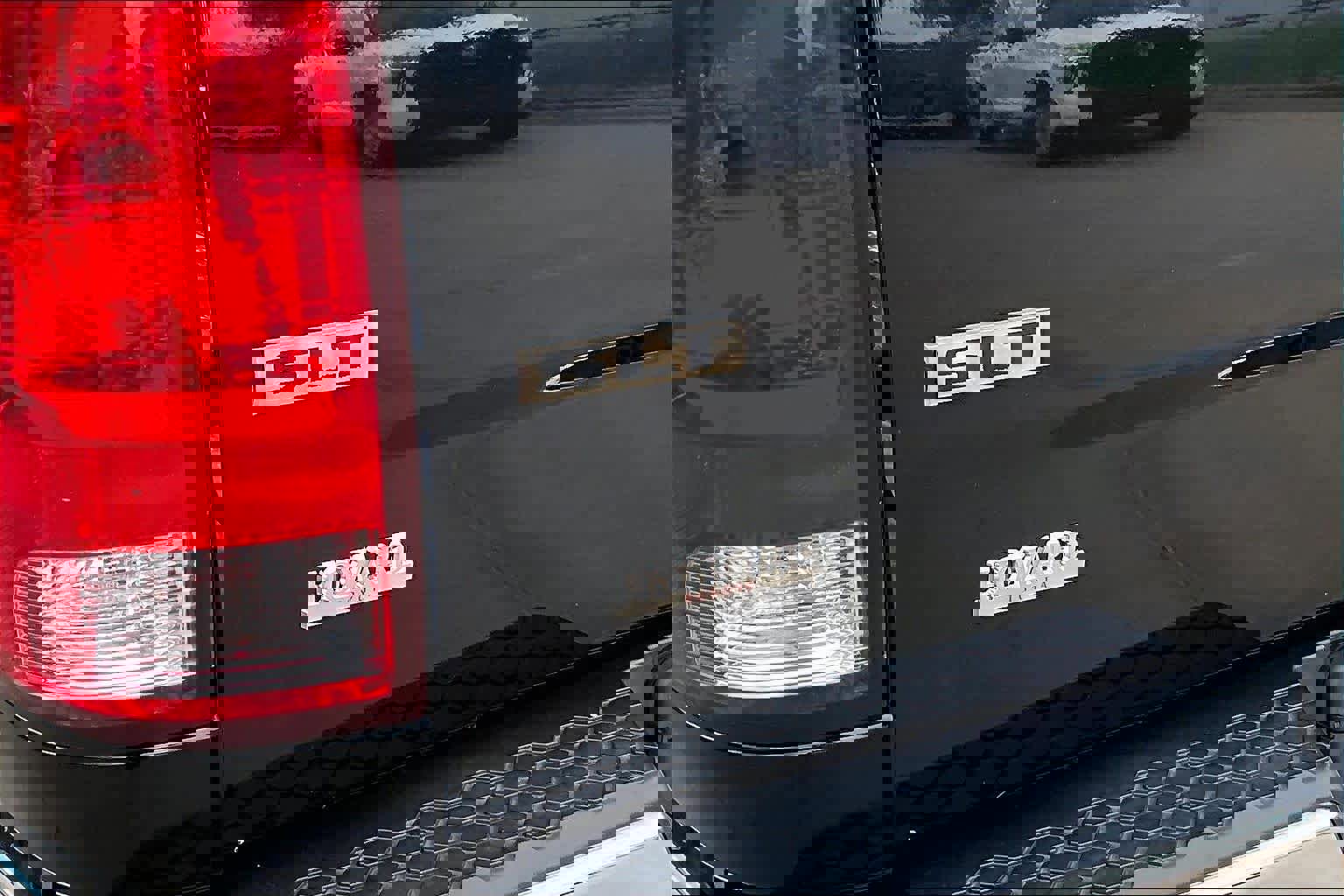 Used 2021 RAM 1500 Classic SLT image 29