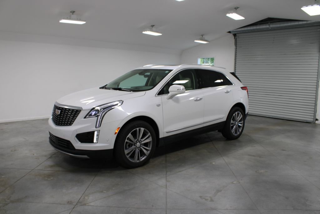 Used 2025 Cadillac XT5 Premium Luxury w/ Technology Package image 4