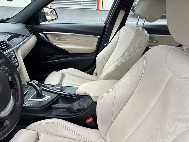 Used 2018 BMW 330i xDrive Sedan w/ Convenience Package AWD/4WD image 25