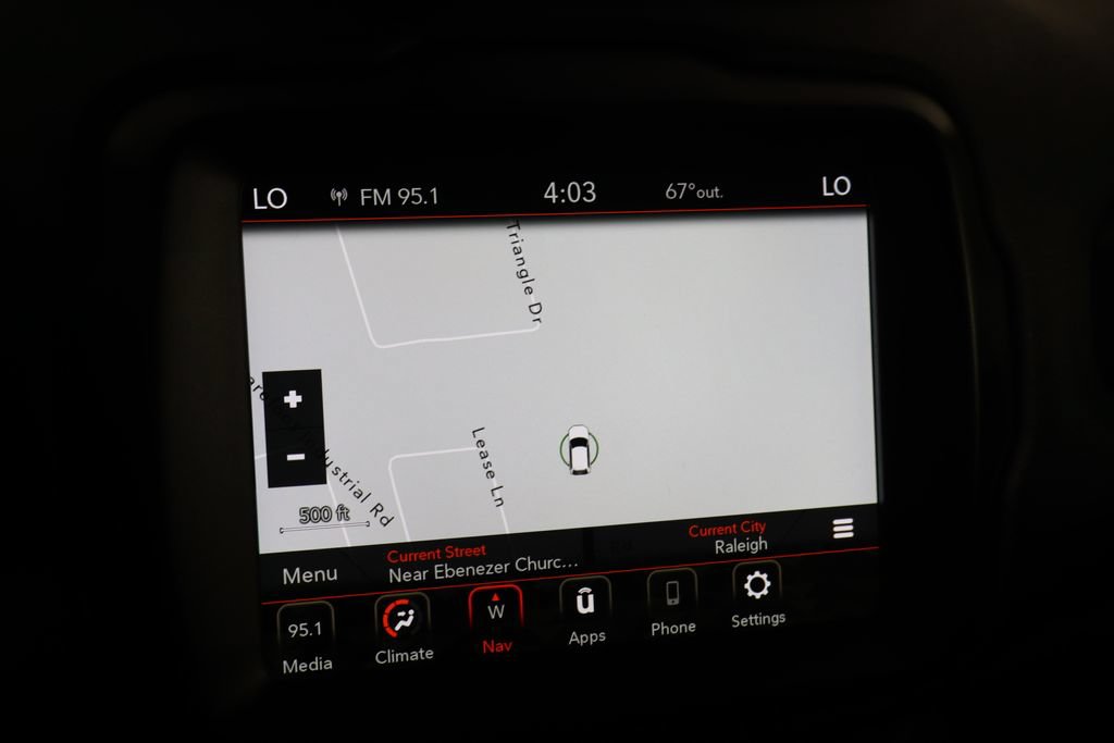 Used 2023 Jeep Renegade Latitude w/ Sun & Fun Group AWD/4WD image 36