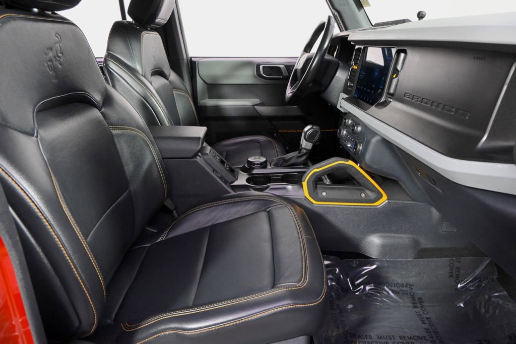 Used 2022 Ford Bronco Badlands image 16