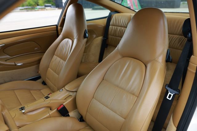 Used 2001 Porsche 911 Carrera 4 AWD/4WD image 9