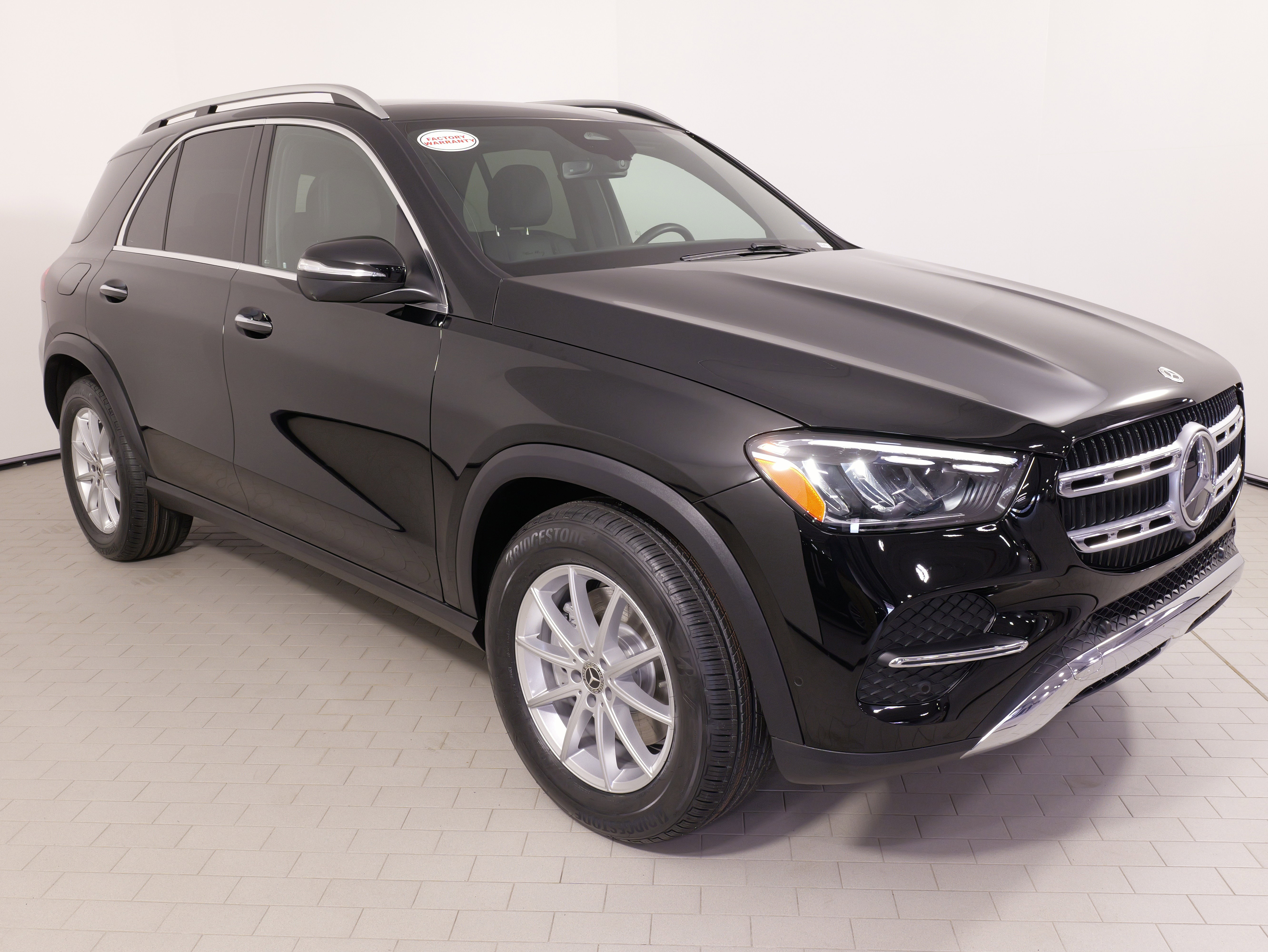 Used 2025 Mercedes-Benz GLE 450e 4MATIC w/ Winter Package image 7