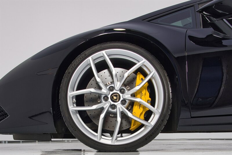 Used 2015 Lamborghini Huracan LP 610-4 AWD/4WD image 6