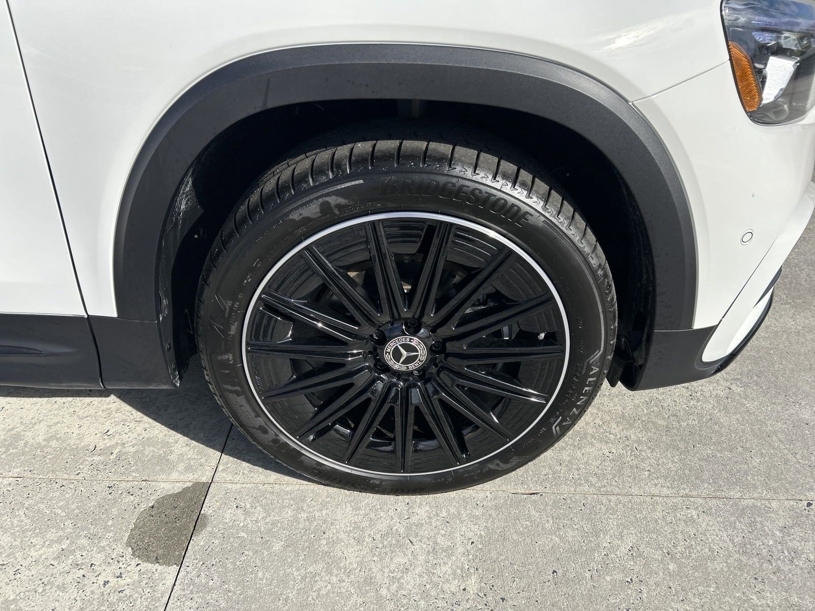 New 2025 Mercedes-Benz GLB 250 4MATIC image 11