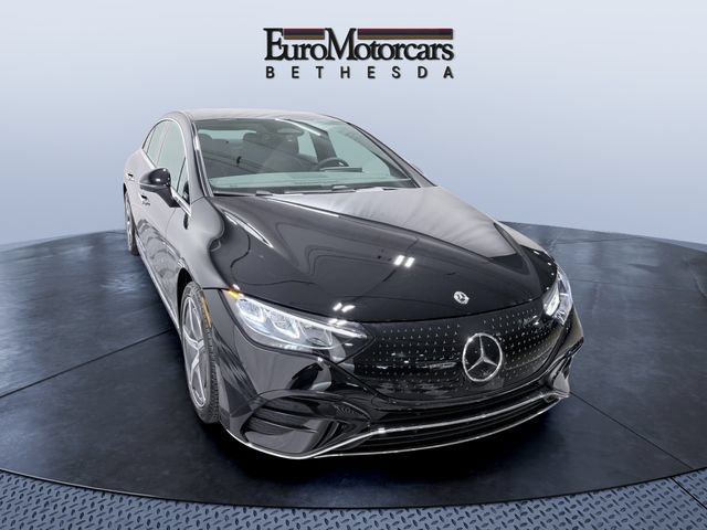 New 2026 Mercedes-Benz EQE 320 4MATIC Sedan image 3