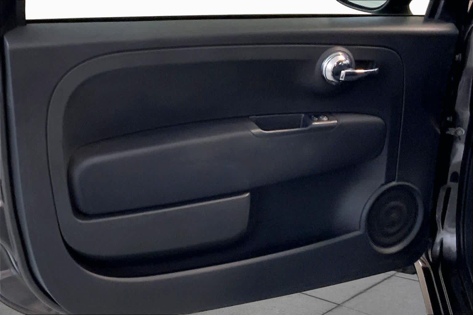 Used 2015 FIAT 500 Pop FWD image 21