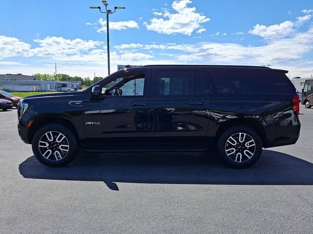 Used 2024 GMC Yukon XL AT4 w/ Technology Package AWD/4WD image 7
