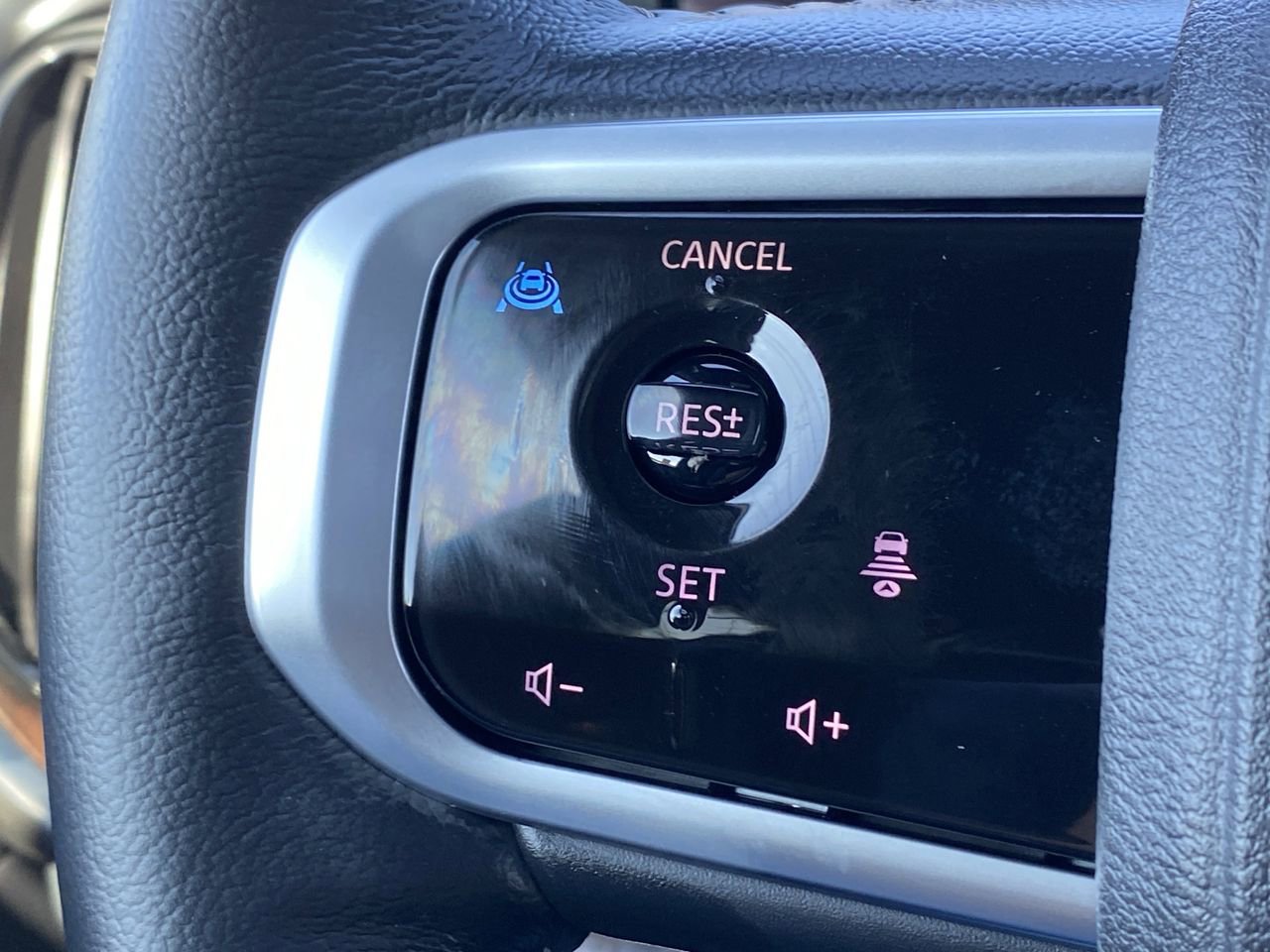 New 2026 Nissan Armada SL w/ Captain's Chari Seat Package image 33