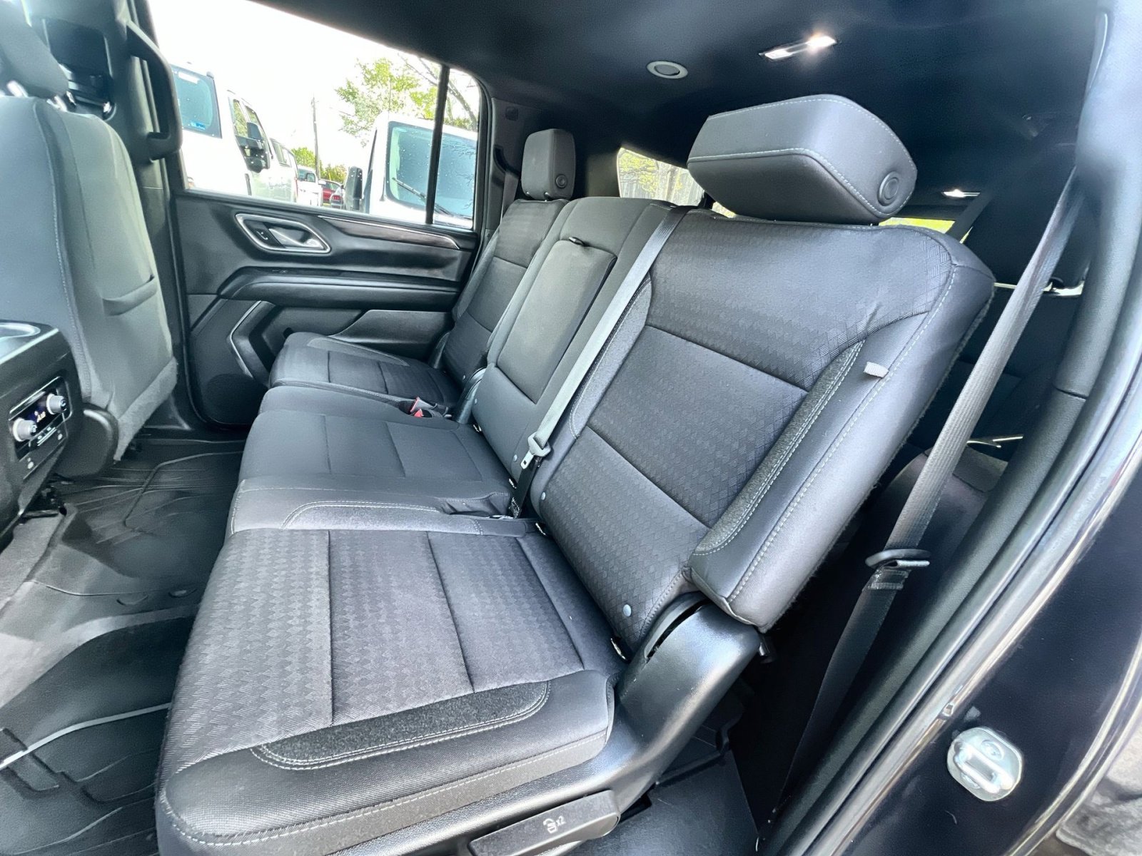 Used 2023 Chevrolet Suburban LS image 23