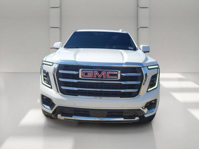Used 2026 GMC Yukon Elevation RWD image 2