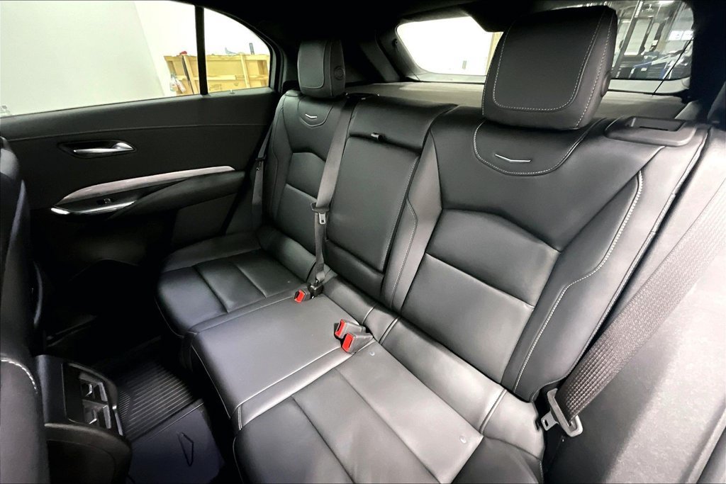 Used 2024 Cadillac XT4 Premium Luxury FWD image 32