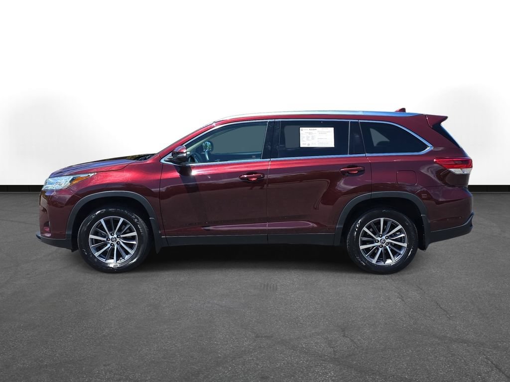 Certified 2019 Toyota Highlander XLE AWD/4WD image 9