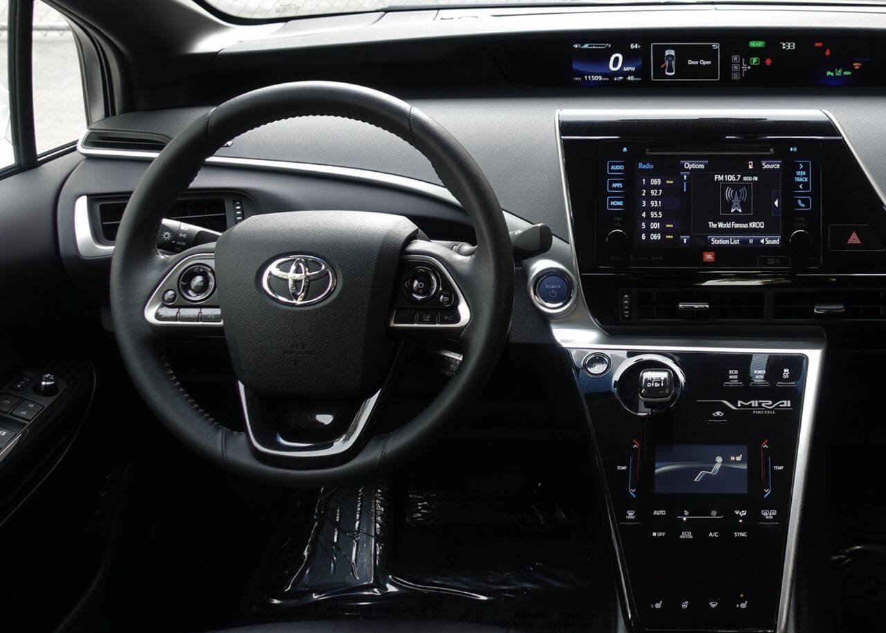 Used 2017 Toyota Mirai FWD image 35