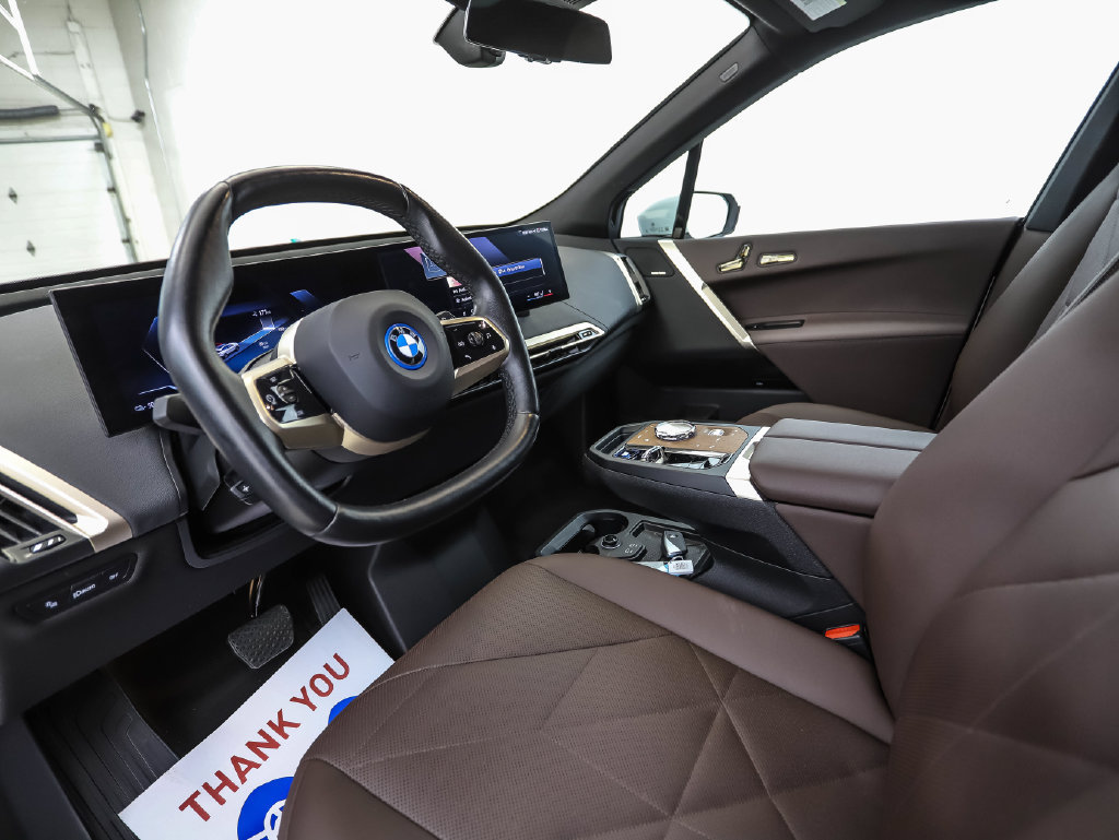 Certified 2024 BMW iX xDrive50 w/ Premium Package AWD/4WD image 10