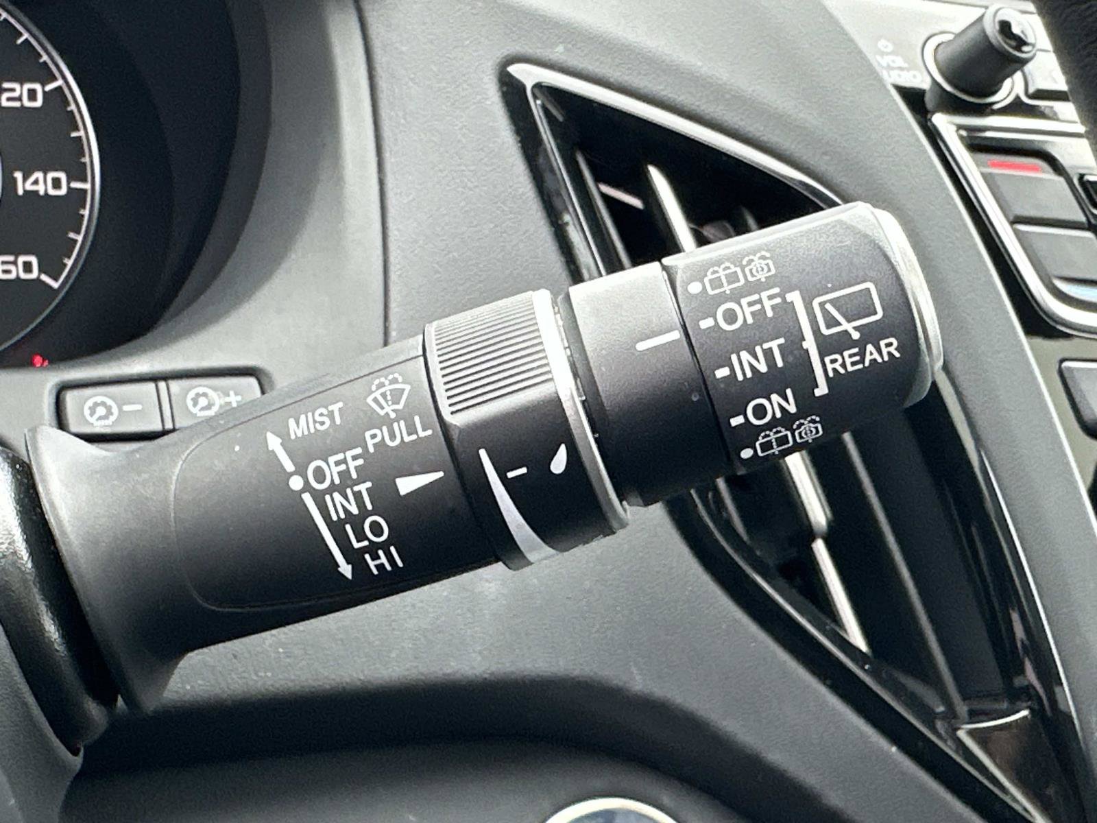 Certified 2024 Acura RDX SH-AWD w/ Technology Package image 29