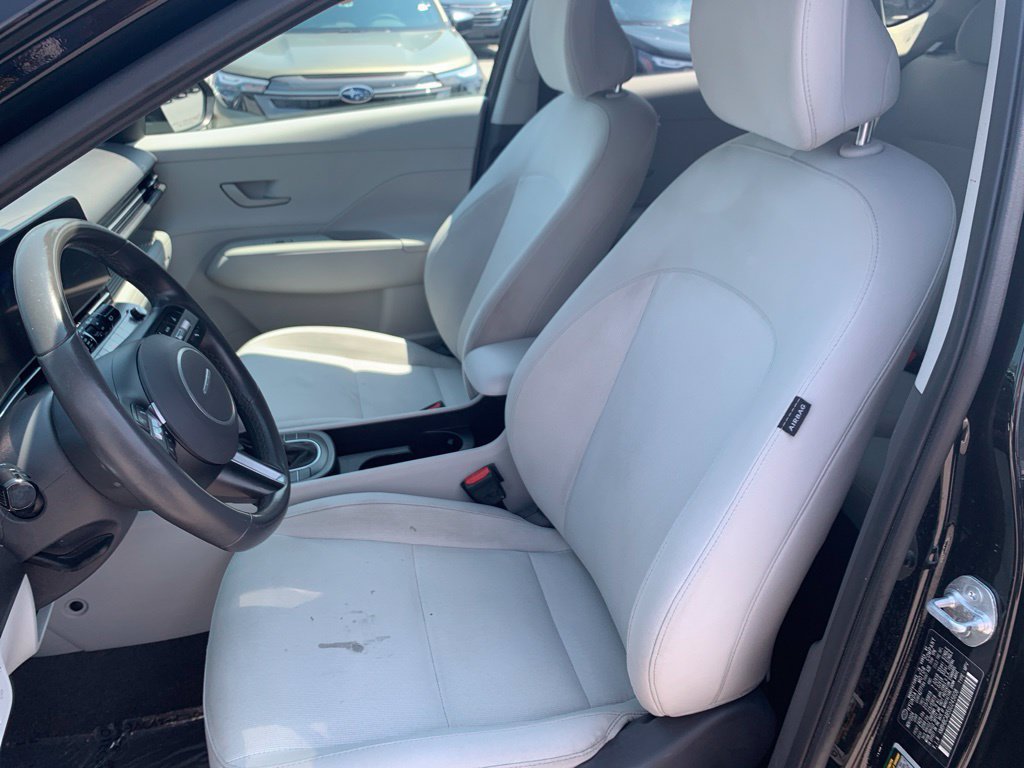 Used 2025 Hyundai Kona SEL AWD/4WD image 14