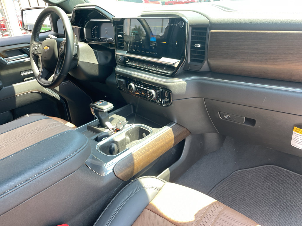 Used 2025 Chevrolet Silverado 1500 High Country w/ Z71 Off-Road Package image 25
