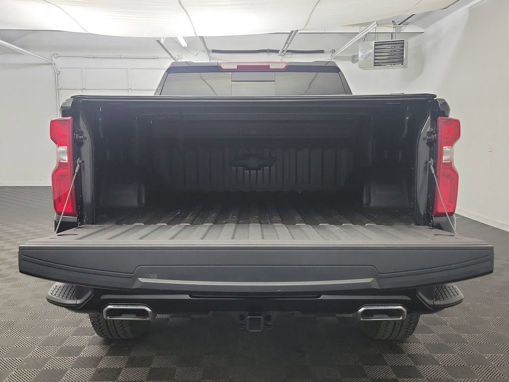 Used 2025 Chevrolet Silverado 1500 LT Trail Boss w/ Convenience Package II image 18