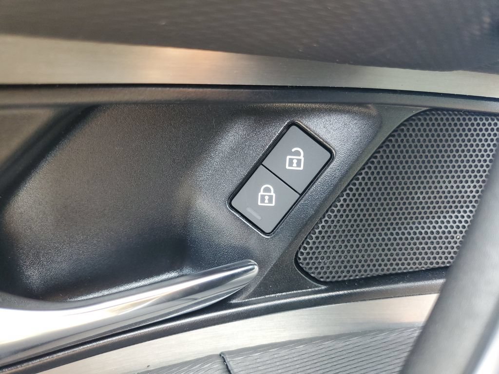 New 2026 Land Rover Discovery Sport Landmark AWD/4WD image 9