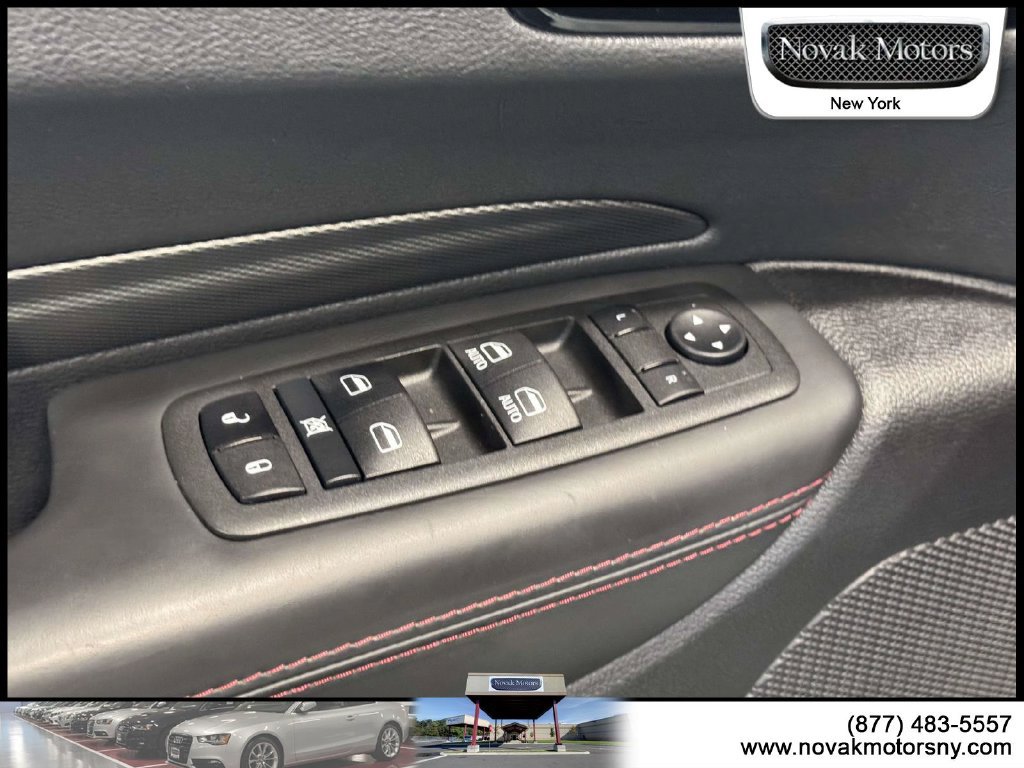 Used 2022 Dodge Durango R/T w/ Blacktop Package AWD/4WD image 16