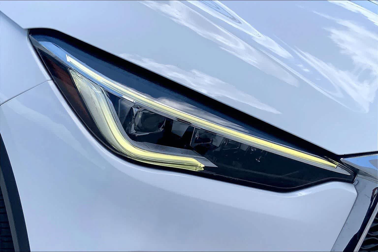 Used 2019 INFINITI QX50 Essential w/ Sensory Package FWD image 31