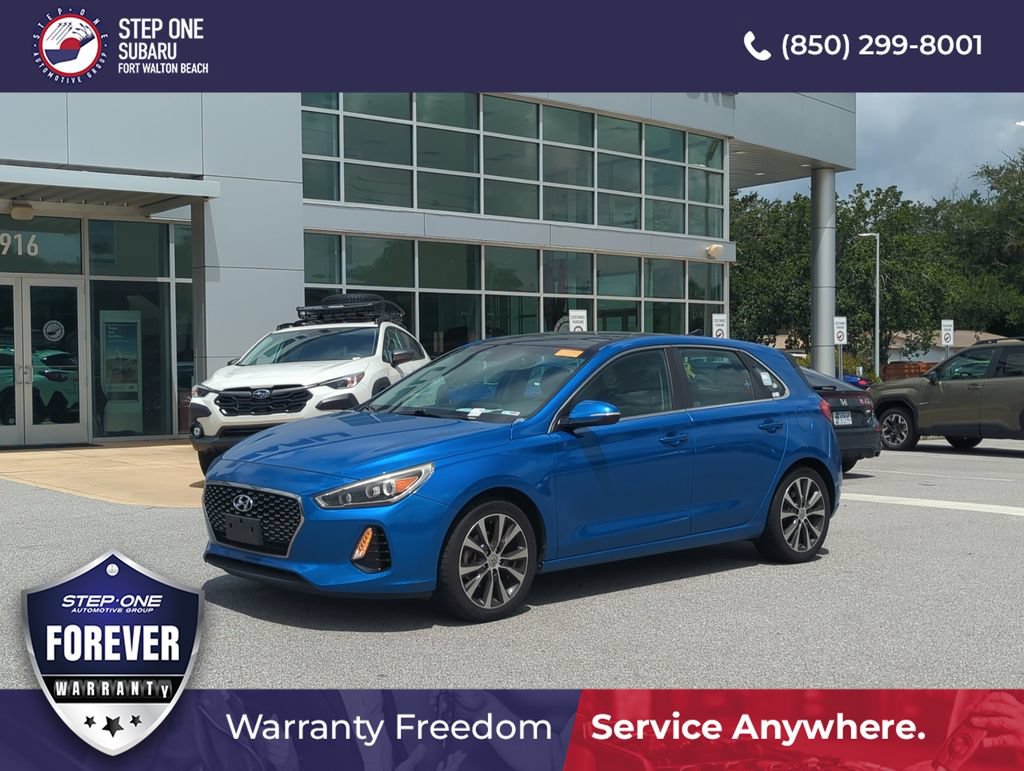 Used 2018 Hyundai Elantra GT w/ Tech Package 03 FWD image 2