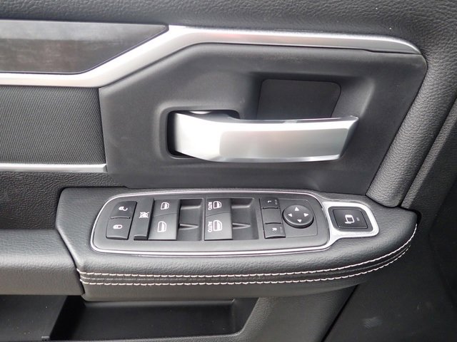 New 2024 RAM 3500 Big Horn image 15