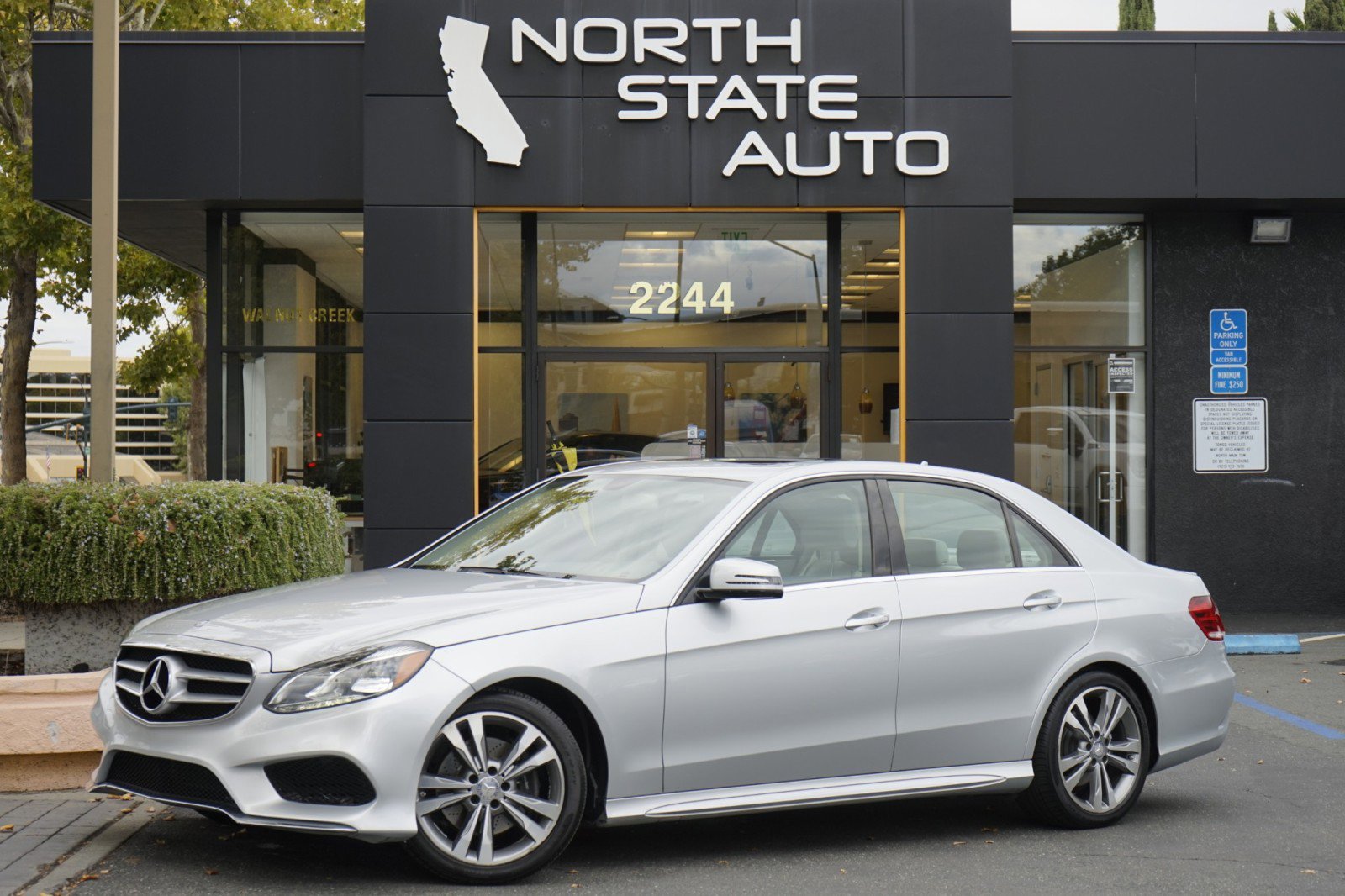 Used 2014 Mercedes-Benz E 350 Sedan image 1