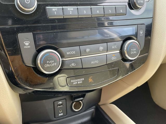 Used 2015 Nissan Rogue SV image 27