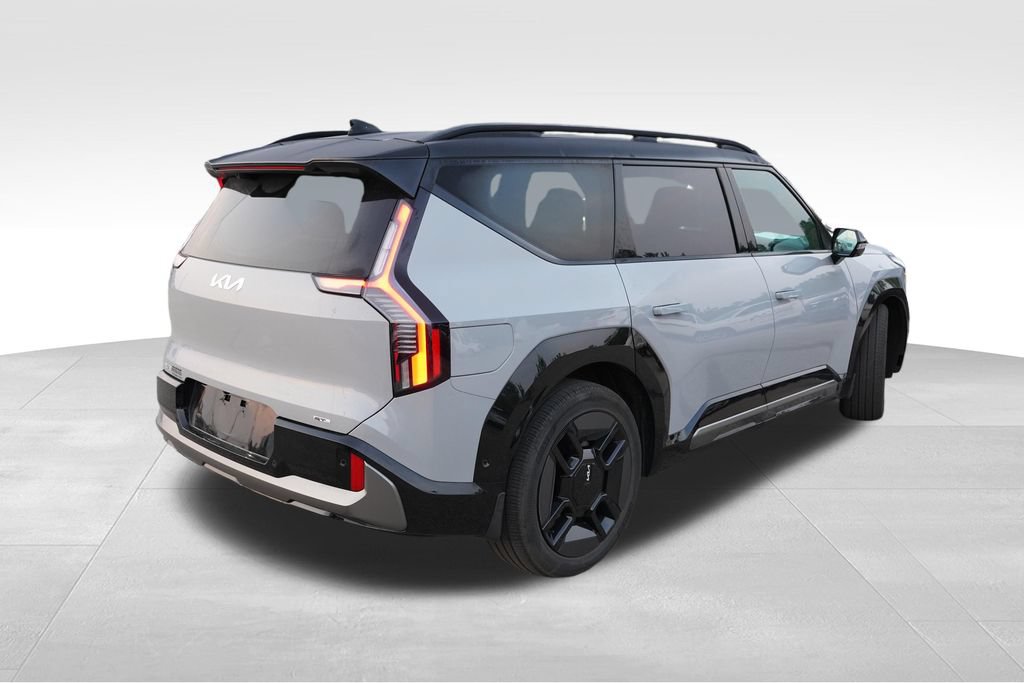 Certified 2026 Kia EV9 GT-Line AWD/4WD image 3