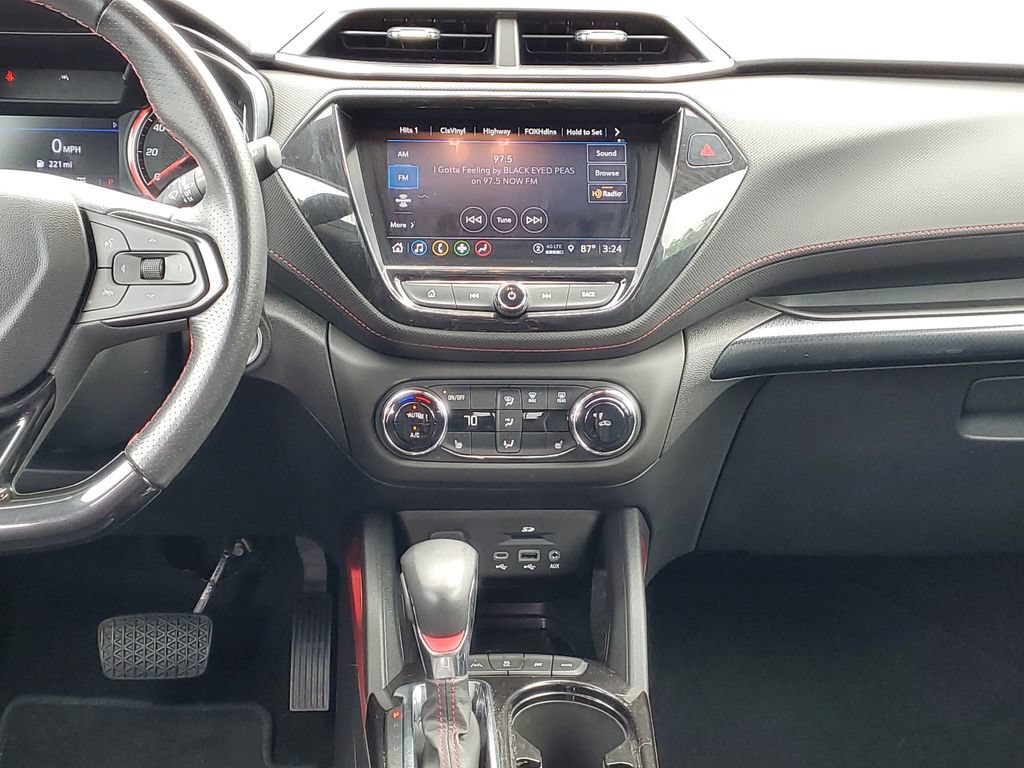 Used 2021 Chevrolet TrailBlazer RS w/ Technology Package AWD/4WD image 25