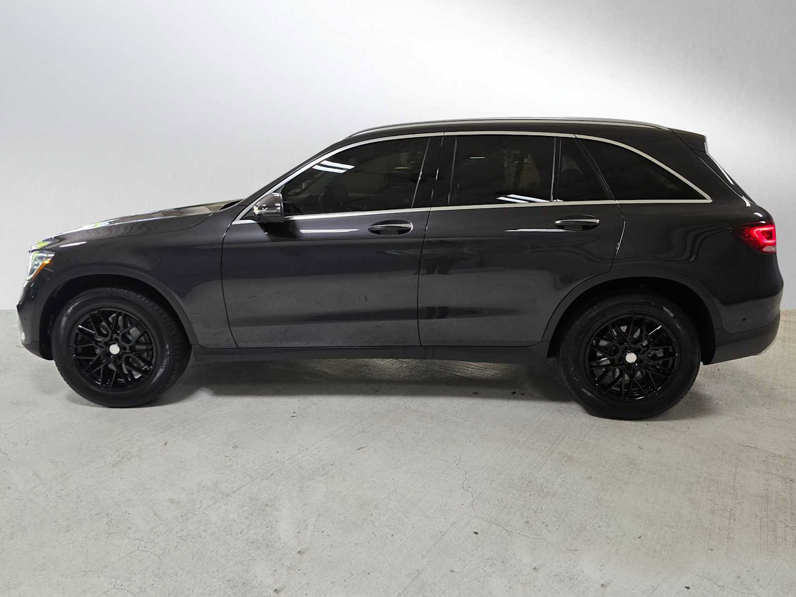 Certified 2021 Mercedes-Benz GLC 300 4MATIC image 6