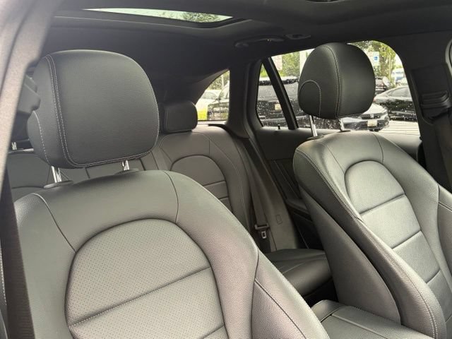 Used 2021 Mercedes-Benz GLC 300 4MATIC w/ AMG Line image 27