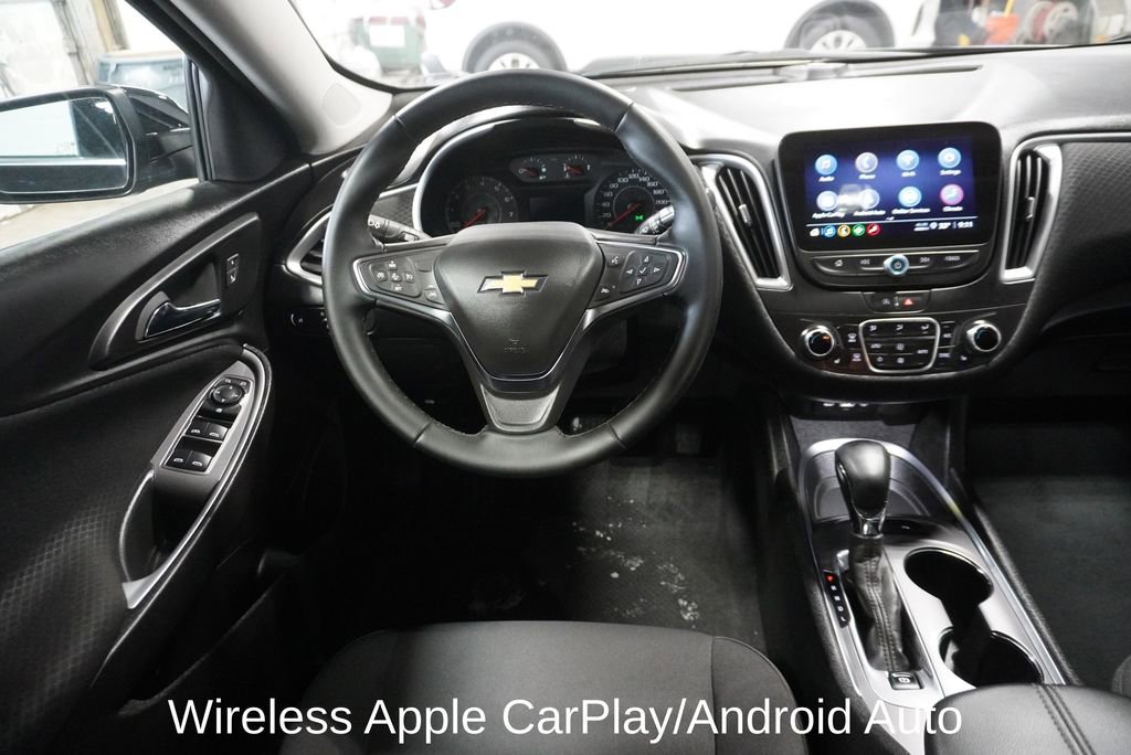 Used 2024 Chevrolet Malibu LT w/ Midnight Edition image 8