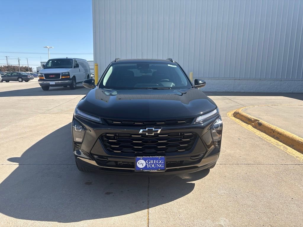 New 2026 Chevrolet Trax ACTIV w/ Driver Confidence Package FWD image 3