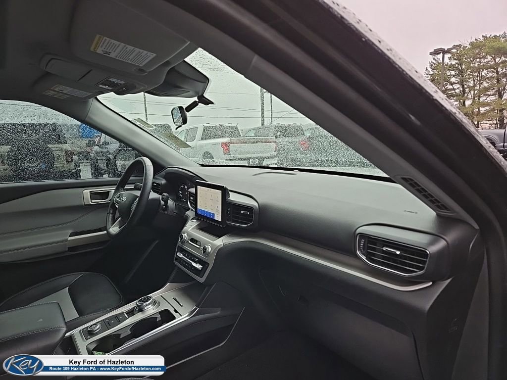 Used 2023 Ford Explorer XLT w/ Equipment Group 202A image 26