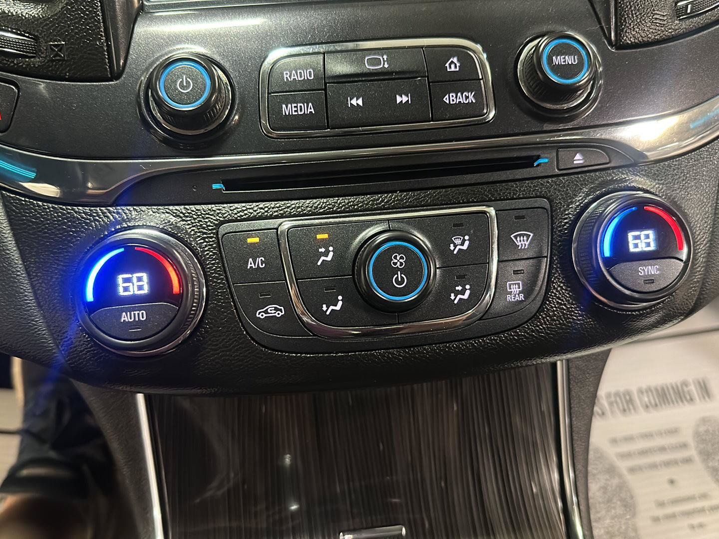Used 2018 Chevrolet Impala Premier FWD image 21