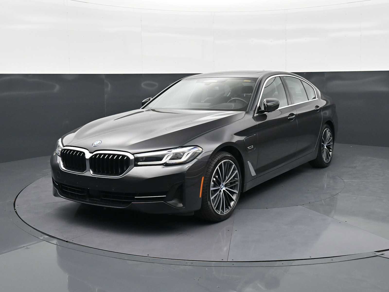 Used 2022 BMW 530e w/ Executive Package