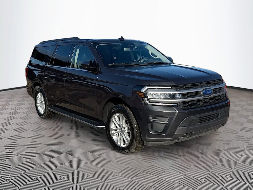 Used 2022 Ford Expedition Max XLT image 4