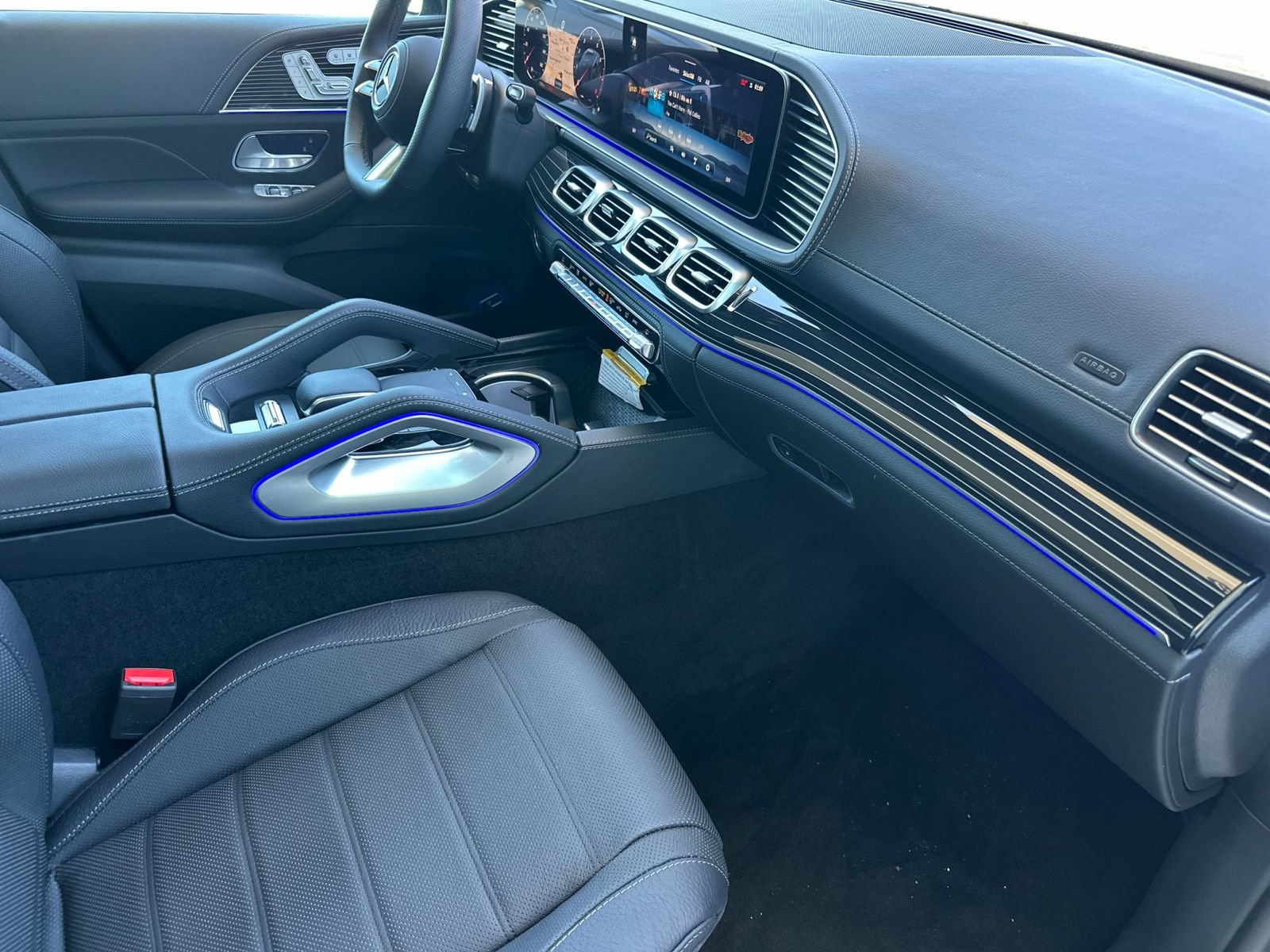 Used 2025 Mercedes-Benz GLS 580 4MATIC image 16