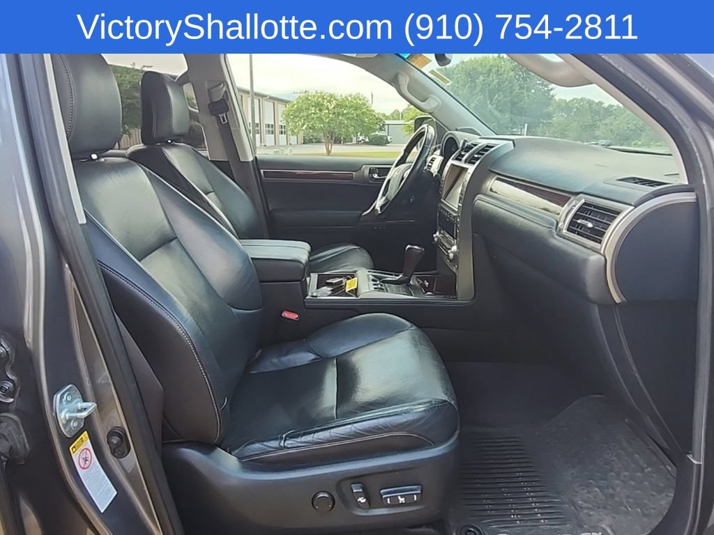 Used 2017 Lexus GX 460 Premium AWD/4WD image 33