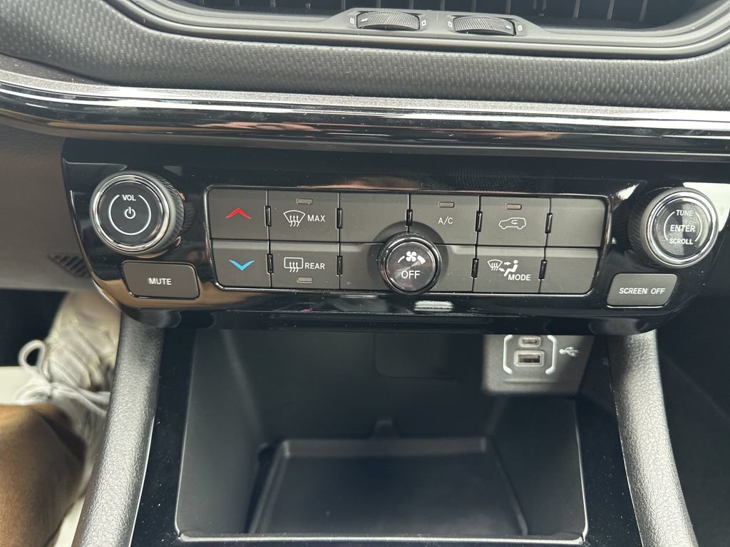 New 2026 Jeep Compass Latitude AWD/4WD image 67