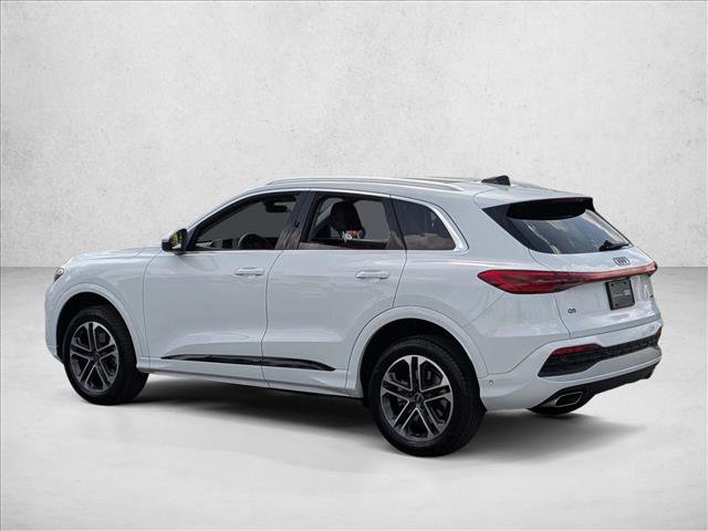 Certified 2025 Audi Q5 Premium w/ Convenience Package image 8