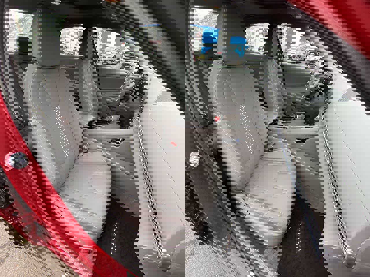 Used 2025 Hyundai Elantra SEL image 24