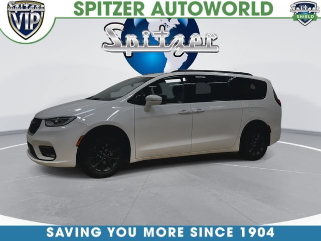 Used 2021 Chrysler Pacifica Touring w/ S Appearance Package FWD image 6