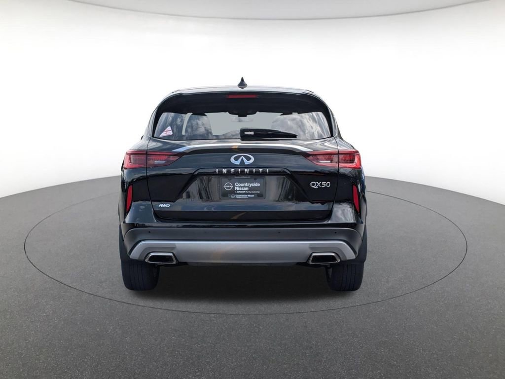Used 2025 INFINITI QX50 Pure image 6