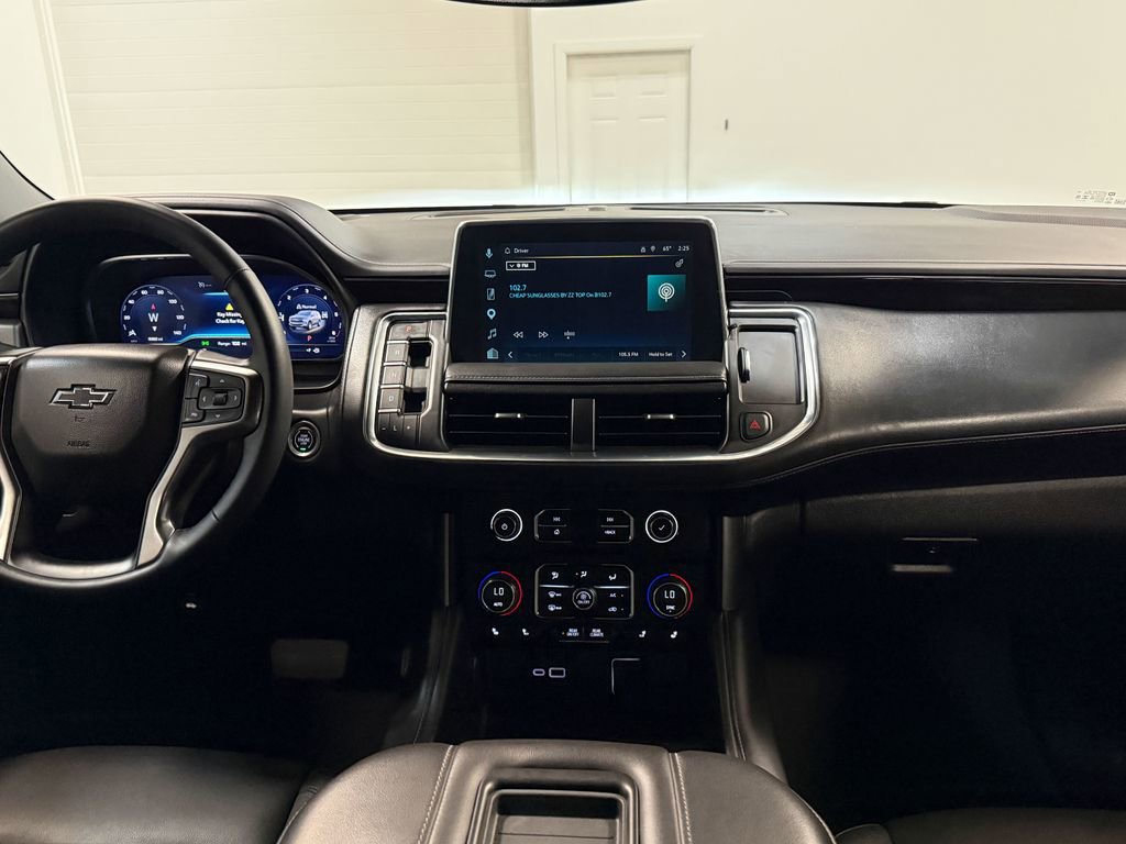Used 2024 Chevrolet Tahoe Z71 w/ Luxury Package AWD/4WD image 18